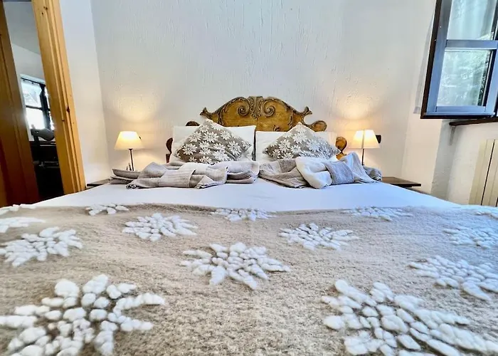 Le Pigne Saint Jean Feriehus *